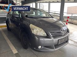Grijs Gebruikt 2009 Toyota Verso Comfort MPV | € 9.900 (Duur)