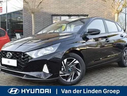 Zwart, metallic lak Nieuw 2025 Hyundai i20 Comfort Hatchback | € 28.846 (Duur)