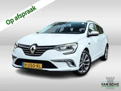 Wit Gebruikt 2020 Renault Mégane GT Line GT-Line Stationwagen | € 17.900 (Eerlijke prijs)