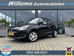 Zwart Gebruikt 2023 Suzuki Swift Comfort Hatchback | € 16.900 (Eerlijke prijs)