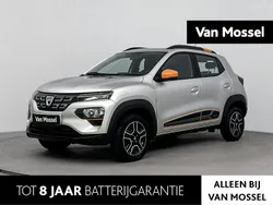 Grijs, metallic lak Gebruikt 2022 Dacia Spring Comfort Plus Hatchback | € 10.940 (Eerlijke prijs)