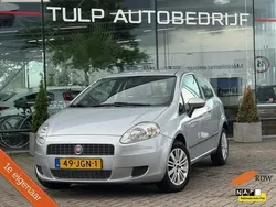 Grijs Gebruikt 2009 Fiat Grande Punto Lusso Hatchback | € 3.990
