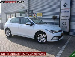 Wit Gebruikt 2021 VW Golf VIII Business Hatchback | € 18.850 (Goede deal)