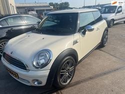 Wit Gebruikt 2008 Mini ONE Hatchback | € 3.749 (Eerlijke prijs)