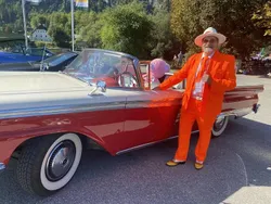 Rood Gebruikt 1959 Ford Skyliner Cabriolet | € 48.000