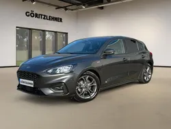 Grijs Gebruikt 2018 Ford Focus ST-Line Hatchback | € 17.900 (Eerlijke prijs)