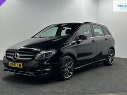 Zwart Gebruikt 2015 Mercedes B180 Ambition MPV | € 14.500 (Eerlijke prijs)
