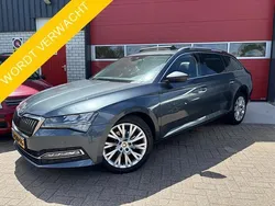 Grijs, metallic lak Gebruikt 2020 Skoda Superb Business Line Stationwagen | € 19.888 (Eerlijke prijs)