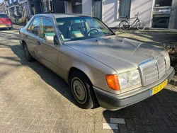 Gebruikt 1992 Mercedes E230 Sedan | € 1.500