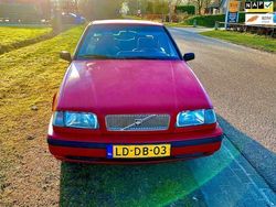 Rood Gebruikt 1995 Volvo 460 Sedan | € 899