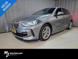 Grijs Gebruikt 2024 BMW 118 M Sport Hatchback | € 30.950 (Goede deal)
