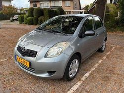 Zilver Gebruikt 2009 Toyota Yaris Cool Hatchback | € 2.690 (Goede deal)