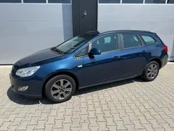 Blauw Gebruikt 2011 Opel Astra Edition Stationwagen | € 2.850 (Eerlijke prijs)