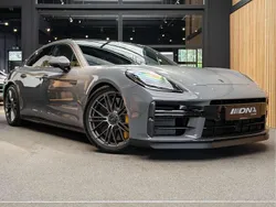 Grijs Gebruikt 2025 Porsche Panamera Turbo S Sedan | € 267.495