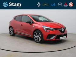 Rouge flamme (rood metallic) Gebruikt 2023 Renault Clio V R.S. Hatchback | € 17.990 (Eerlijke prijs)