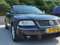 Zwart Gebruikt 2005 VW Passat Sport Sedan | € 1.500 (Eerlijke prijs)