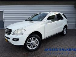 Wit (metallic) Gebruikt 2009 Mercedes 350 SUV | € 9.985 (Super prijs)