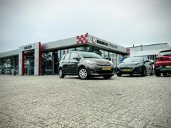 Grijs Gebruikt 2014 Toyota Verso-S MPV | € 14.485 (Eerlijke prijs)