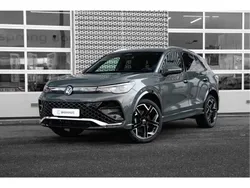 Groen, metallic lak Gebruikt 2024 VW Tiguan Business SUV | € 54.845 (Iets duurder)
