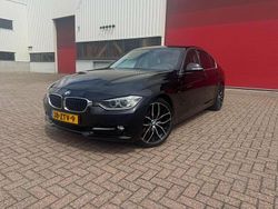 Zwart Gebruikt 2013 BMW 320 Efficient Dynamics Sedan | € 9.450 (Goede deal)