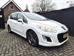 Wit Gebruikt 2013 Peugeot 308 Allure Hatchback | € 2.445 (Super prijs)