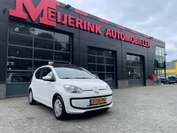 Wit Gebruikt 2015 VW up! Hatchback | € 7.850 (Eerlijke prijs)
