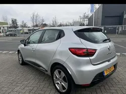 Grijs Gebruikt 2013 Renault Clio IV Expression Hatchback | € 5.200 (Eerlijke prijs)