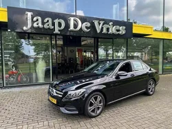 Zwart, metallic lak Gebruikt 2015 Mercedes C180 Edition Sedan | € 17.950 (Iets duurder)