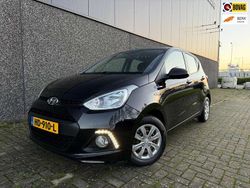 Zwart Gebruikt 2016 Hyundai i10 Comfort Hatchback | € 7.995 (Eerlijke prijs)