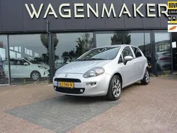 Grijs, metallic lak Gebruikt 2017 Fiat Punto Evo Hatchback | € 7.750 (Eerlijke prijs)