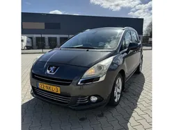 Grijs Gebruikt 2010 Peugeot 5008 GTi MPV | € 5.450 (Duur)