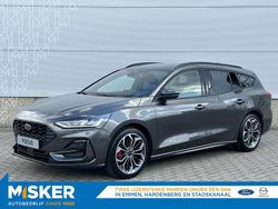 Grijs, metallic lak Gebruikt 2024 Ford Focus ST-Line X Stationwagen | € 31.900