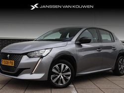 Grijs Gebruikt 2023 Peugeot e-208 Active Hatchback | € 18.995 (Eerlijke prijs)