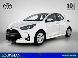 Wit Gebruikt 2023 Toyota Yaris Hybrid Active Hatchback | € 20.945 (Eerlijke prijs)