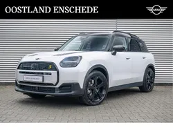 Nanuq white (licht wit metallic) Gebruikt 2025 Mini Countryman SUV | € 45.000 (Super prijs)
