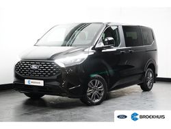 Zwart Nieuw 2025 Ford Tourneo Titanium Van | € 65.945