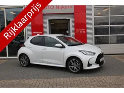 Wit Gebruikt 2024 Toyota Yaris Hybrid Executive Hatchback | € 29.900 (Iets duurder)