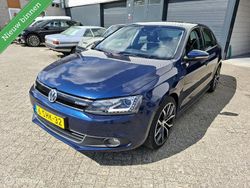 Blauw Gebruikt 2013 VW Jetta Hybrid Highline Sedan | € 6.499 (Goede deal)