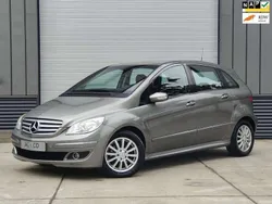Grijs, metallic lak Gebruikt 2007 Mercedes B170 MPV | € 8.950 (Duur)