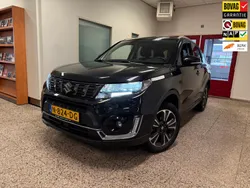 Zwart, metallic lak Gebruikt 2021 Suzuki Vitara Style SUV | € 27.950 (Duur)