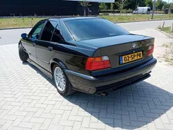 Zwart Gebruikt 1996 BMW 323 Executive Sedan | € 8.500