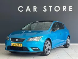 Blauw, metallic lak Gebruikt 2016 Seat Leon CONNECT Hatchback | € 10.945 (Eerlijke prijs)