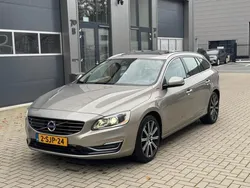 Grijs Gebruikt 2013 Volvo V60 Summum Stationwagen | € 8.950 (Eerlijke prijs)