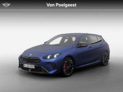 Bmw individual frozen portimao blau metallic (blauw metallic) Gebruikt 2024 BMW M135 M Sport Hatchback | € 87.681