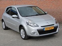 Grijs Gebruikt 2010 Renault Clio II Collection Hatchback | € 4.950 (Duur)