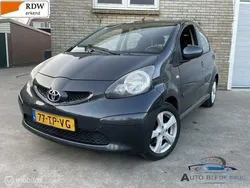 Grijs Gebruikt 2007 Toyota Aygo Sport Hatchback | € 2.699 (Eerlijke prijs)