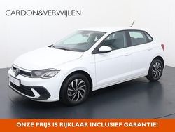 Wit Gebruikt 2023 VW Polo Life Hatchback | € 21.440 (Eerlijke prijs)