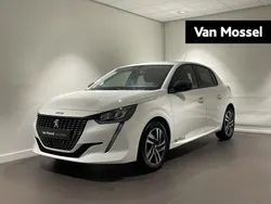 Wit Gebruikt 2022 Peugeot 208 Allure Hatchback | € 19.940 (Eerlijke prijs)