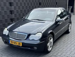Zwart, metallic lak Gebruikt 2001 Mercedes C320 Elegance Sedan | € 2.250