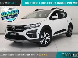 Wit Gebruikt 2022 Dacia Sandero Comfort Hatchback | € 16.940 (Eerlijke prijs)
